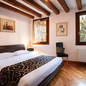 renato-apartment-venice.hotelslidodijesolo.com/